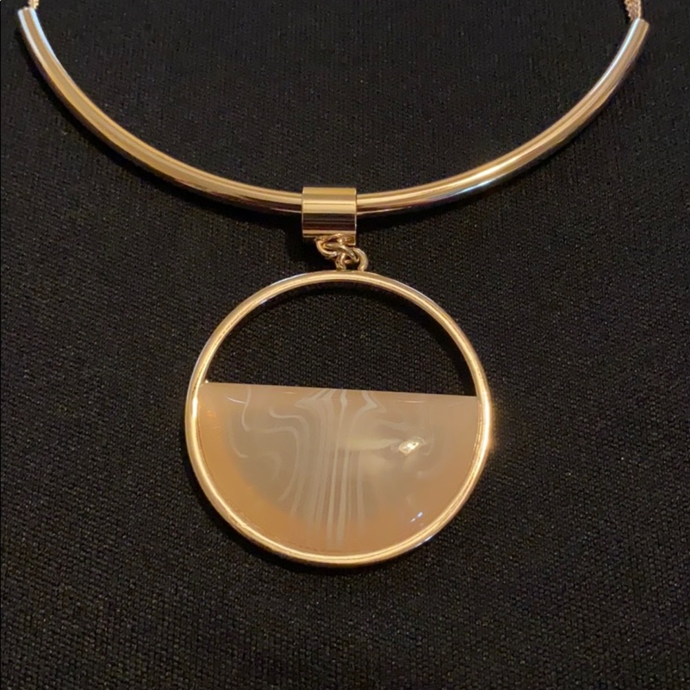 NWT Pink and Gold Necklace - Picture 2 of 4